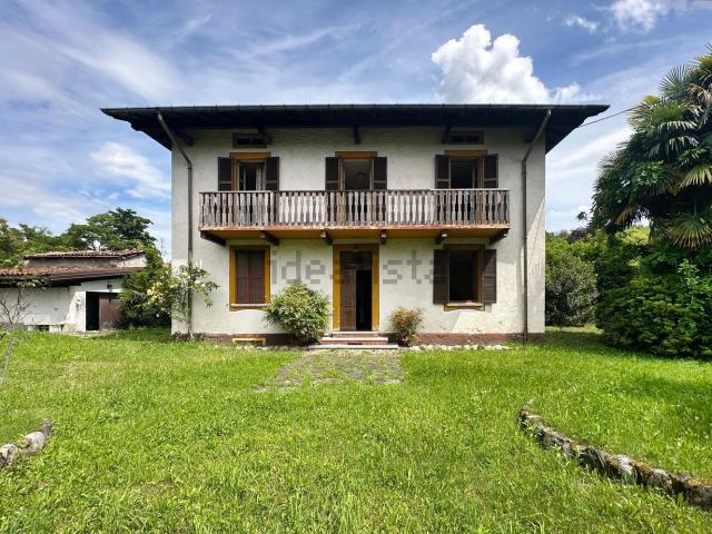 Casa in vendita a Comunità Montana Valli del Verbano, Castelveccana