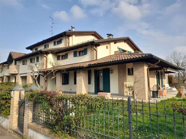 Casa in vendita a Tresinaro - Secchia, Re