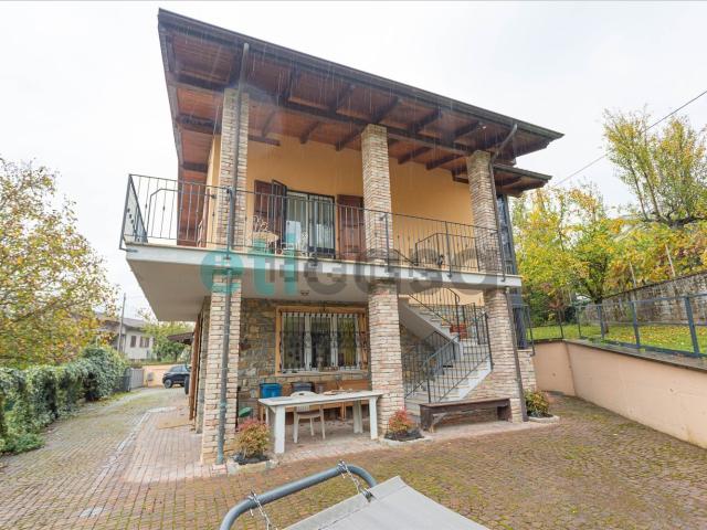 Casa in vendita a Corte Brugnatella