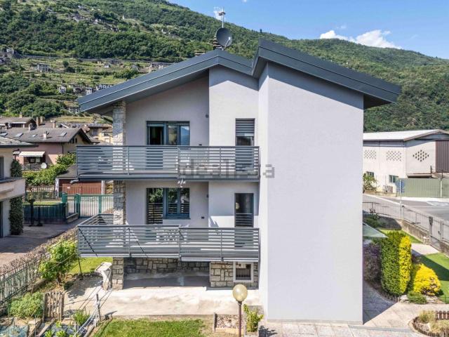Casa in vendita a Morbegno, Lombardia