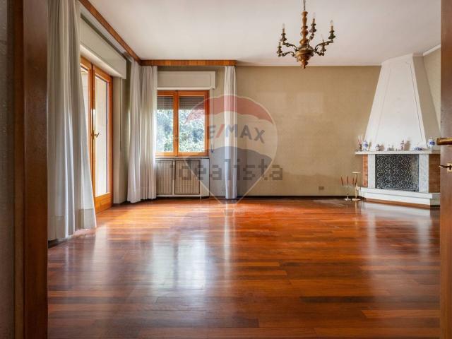 Casa in vendita a Comunità Montana del Piambello, Induno Olona