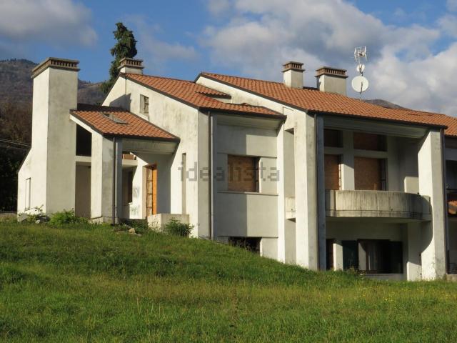 Casa in vendita a Tarzo, Veneto