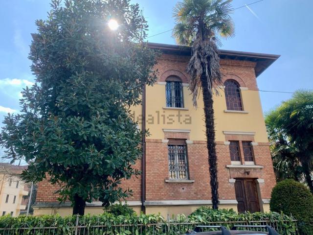 Casa in vendita a Buon Pastore-Sant'Agnese-San Damaso, Modena