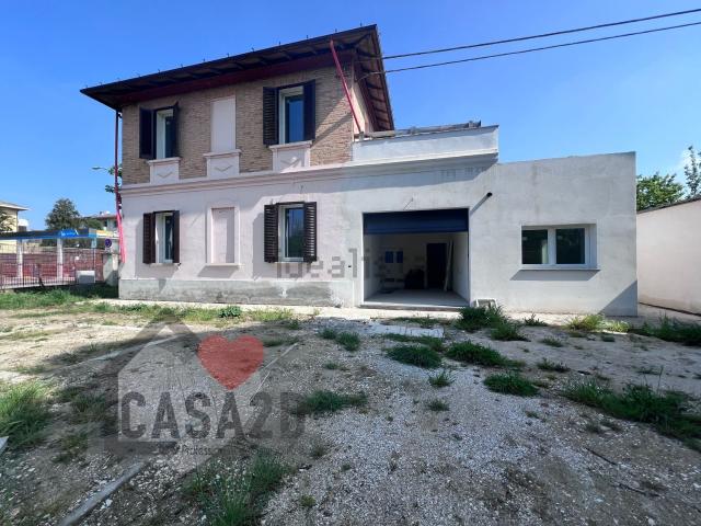 Casa in vendita a Unione di Comuni della Romagna Forlivese, Quattro