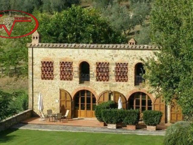 Casa in vendita a Bucine, Toscana