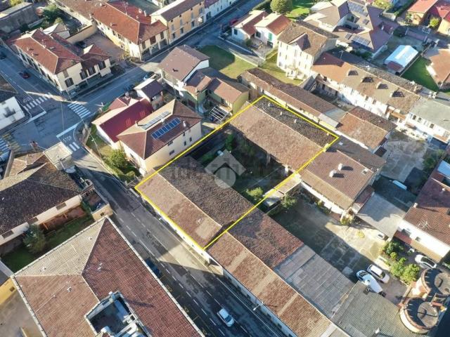 Casa in vendita a Vailate, Cremona