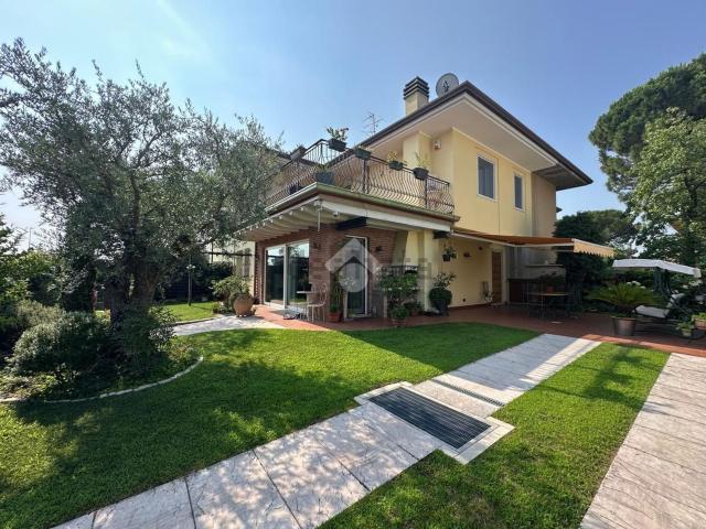 Casa in vendita a Mancalacqua, Sona