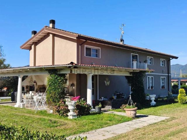 Casa in vendita a Unione di comuni Montana Lunigiana, Villafranca In Lunigiana