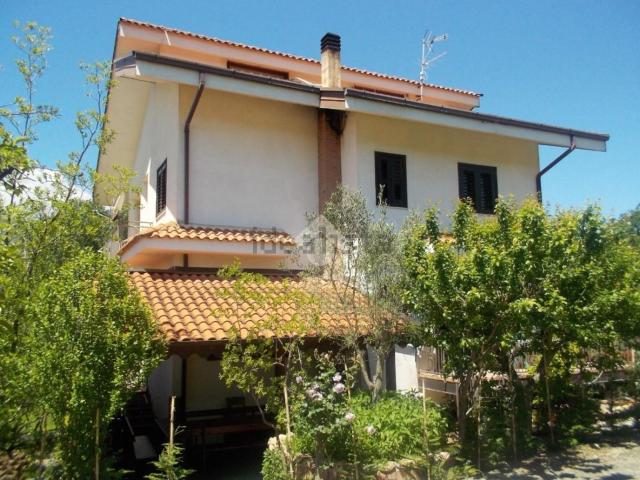 Casa in vendita a Calabria, Cosenza
