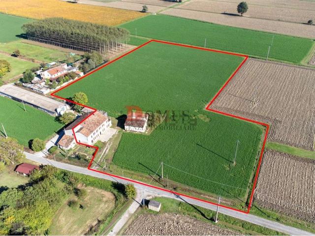 Casa in vendita a Borgocarbonara, Borgofranco Sul Po
