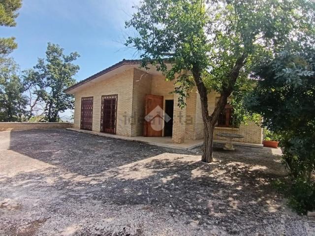 Casa in vendita a Puglia, Bari