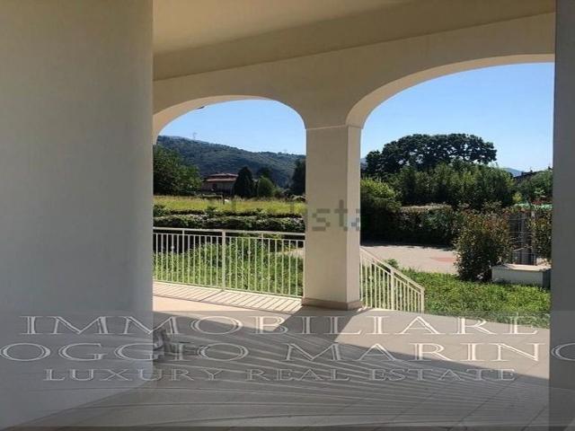 Casa in vendita a Debbia, Montignoso