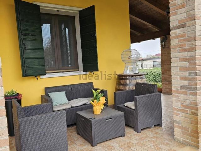 Casa in vendita a Bovolone, Veneto