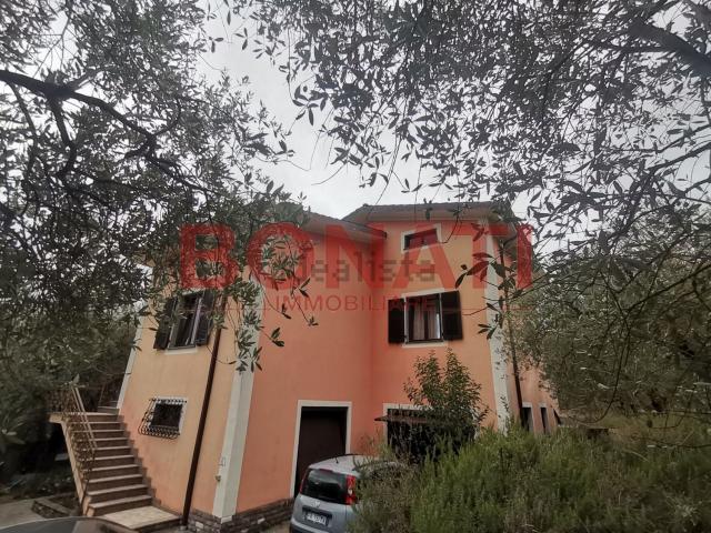 Casa in vendita a Unione di comuni Montana Lunigiana, Podenzana