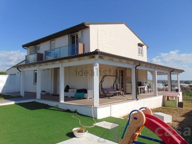 Casa in vendita a Ragusa, Sicilia