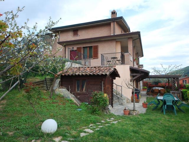 Casa in vendita a Cenerente, Umbria
