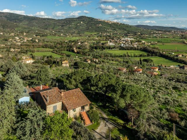 Casa in vendita a Tavarnelle-Sant'Eusebio, Cortona