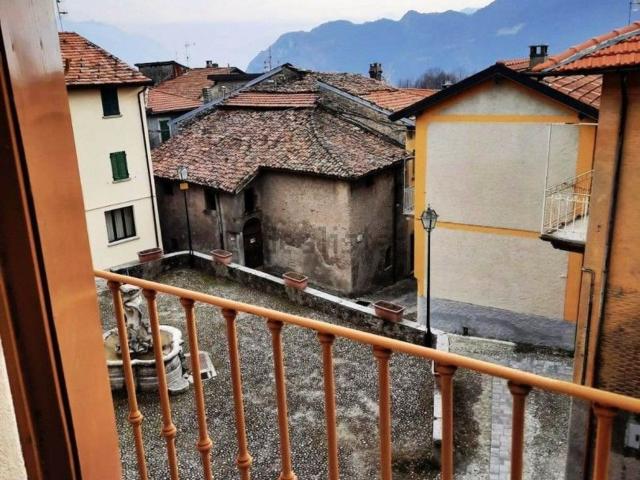 Casa in vendita a Grandola Ed Uniti, Lombardia