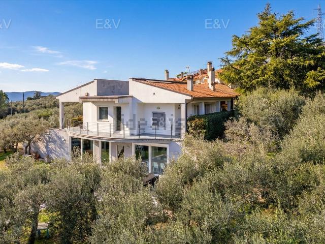 Casa in vendita a Terni, Umbria