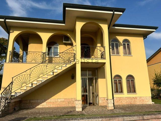 Casa in vendita a Rivalta sul Mincio, Rodigo