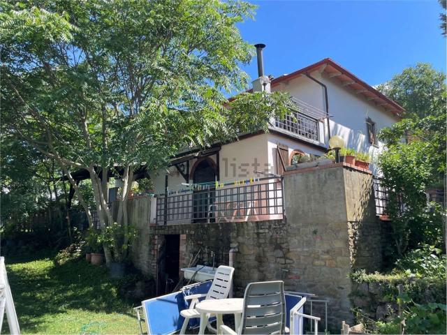 Casa in vendita a Montecchio Vesponi, Castiglion Fiorentino