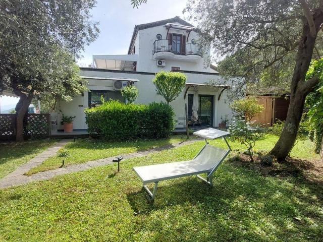 Casa in vendita a Castellammare Di Stabia, Campania
