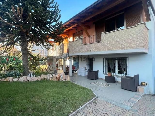 Casa in vendita a Mornera, Mozzate