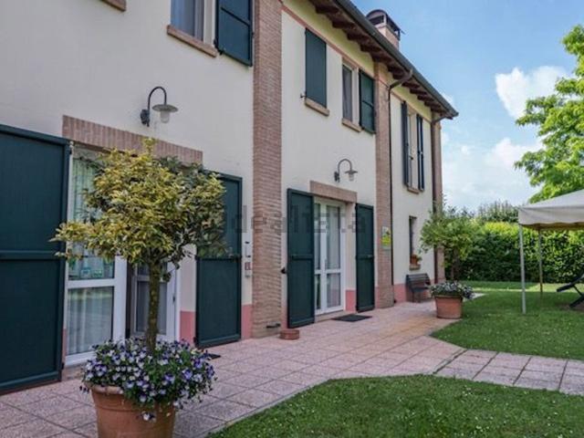Casa in vendita a Ferrara, Reggio Emilia