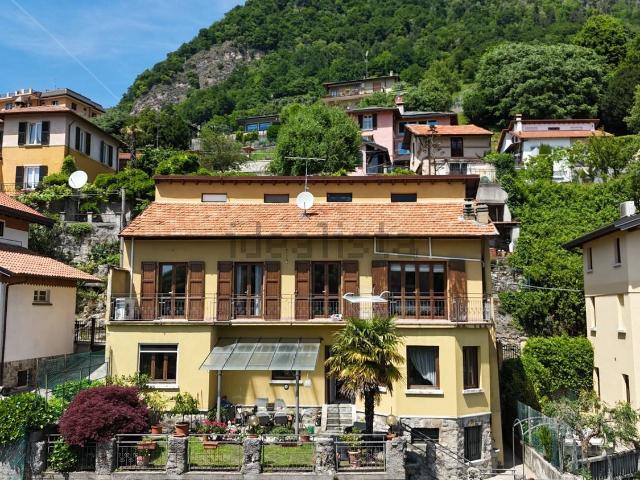 Casa in vendita a Caslino D'erba, Lombardia