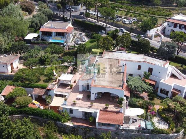 Casa in vendita a Forio, Campania