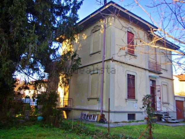 Casa in vendita a Gallarate, Lombardia