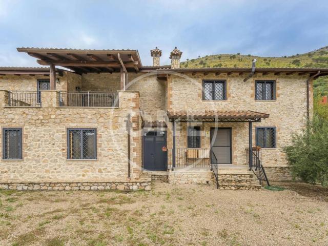 Casa in vendita a Sonnino, Lazio