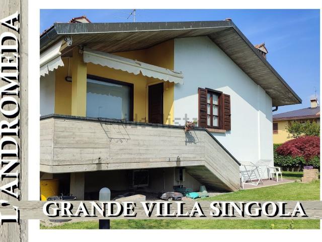 Casa in vendita a Rivolta D'adda, Lombardia