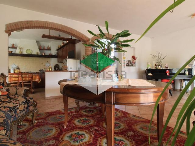 Casa in vendita a Massarosa, Toscana