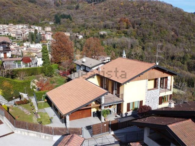 Casa in vendita a Sormano, Lombardia