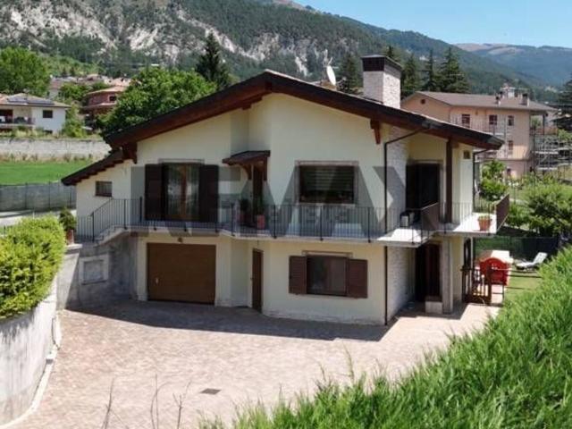 Casa in vendita a Pizzoli, Abruzzo