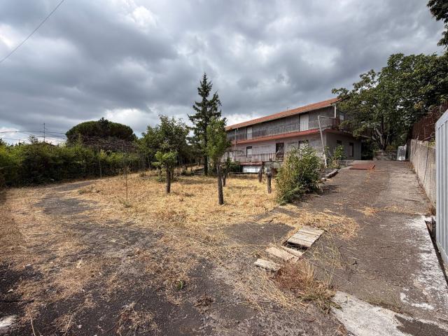 Casa in vendita a Tarderia, Pedara