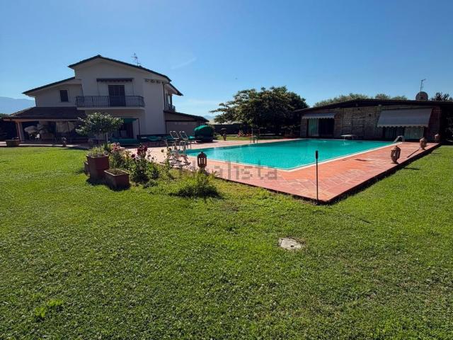 Casa in vendita a Franceschetti, Cisterna Di Latina