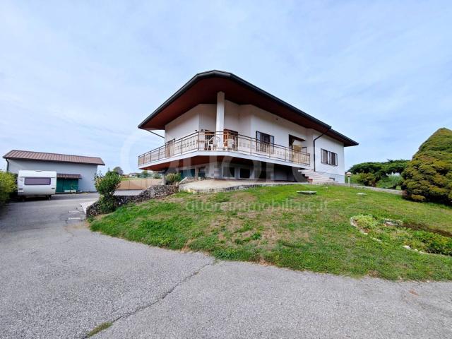 Casa in vendita a Colloredo di Monte Albano / Colorêt di Montalban, Udine / Udin / Videm