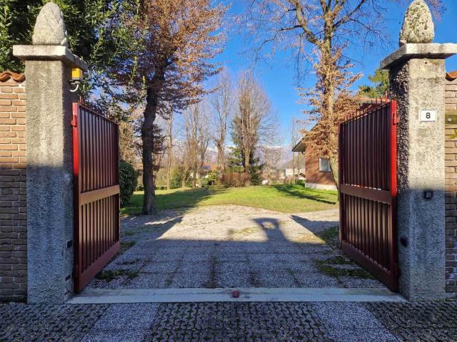 Casa in vendita a Garbagnate Monastero, Lombardia
