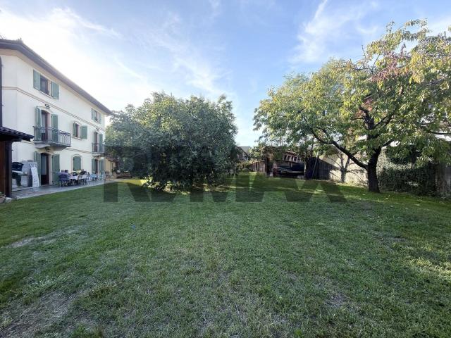 Casa in vendita a Cunardo, Varese