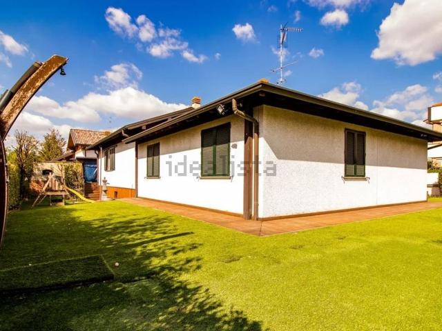 Casa in vendita a Pogliano Milanese, Lombardia