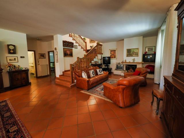 Casa in vendita a Montecchio Vesponi, Castiglion Fiorentino