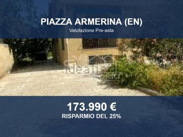 Casa in vendita a Piazza, Sicilia
