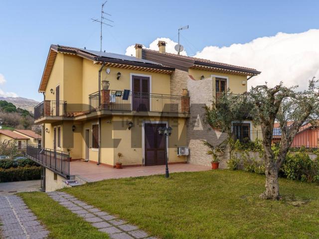 Casa in vendita a Sambuco, Viagrande