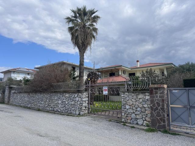 Casa in vendita a Calabria, Catanzaro