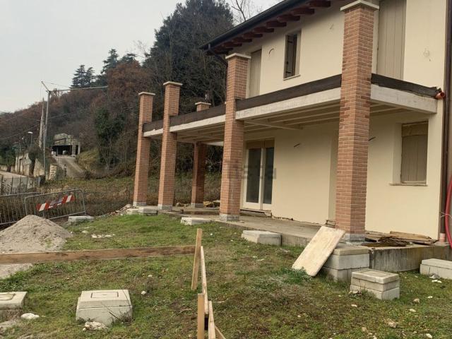 Casa in vendita a Pignare, Costabissara