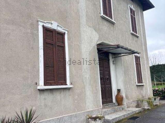 Casa in vendita a Fino Mornasco, Lombardia