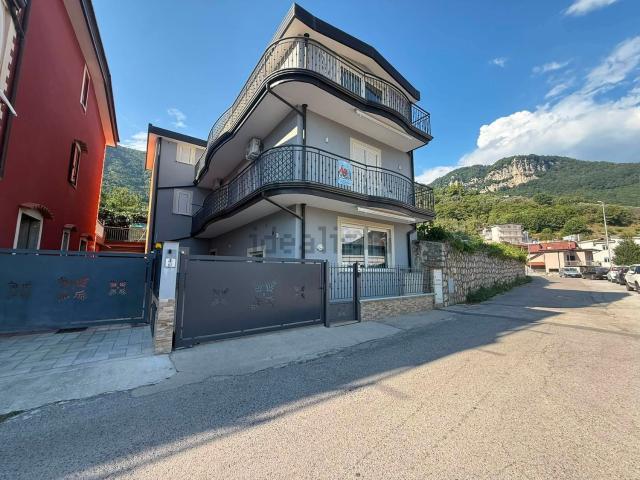 Casa in vendita a Bracigliano, Campania
