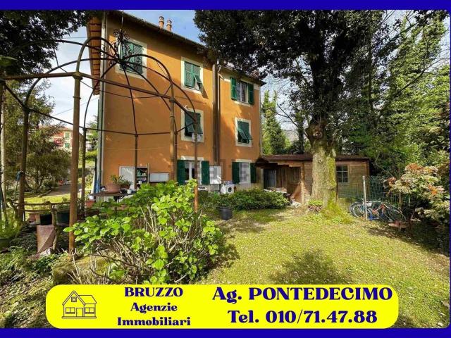 Casa in vendita a Gallaneto, Campomorone